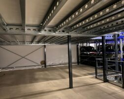 Kompleksowe Rozwiązania Magazynowe Toyoty Innowacyjna antresola magazynowa