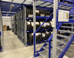 Wytrzymały regał opony dla warsztatów Zintegrowane Systemy Magazynowania Opon